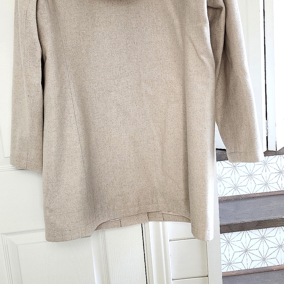 Winter coat - Picture 1 of 5